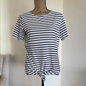 {nursing queen} black & white stripe nursing short sleeve shirt with front tie